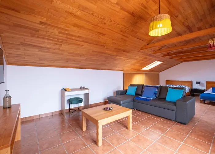 Casa Del Mar I By Galmi Nyaraló